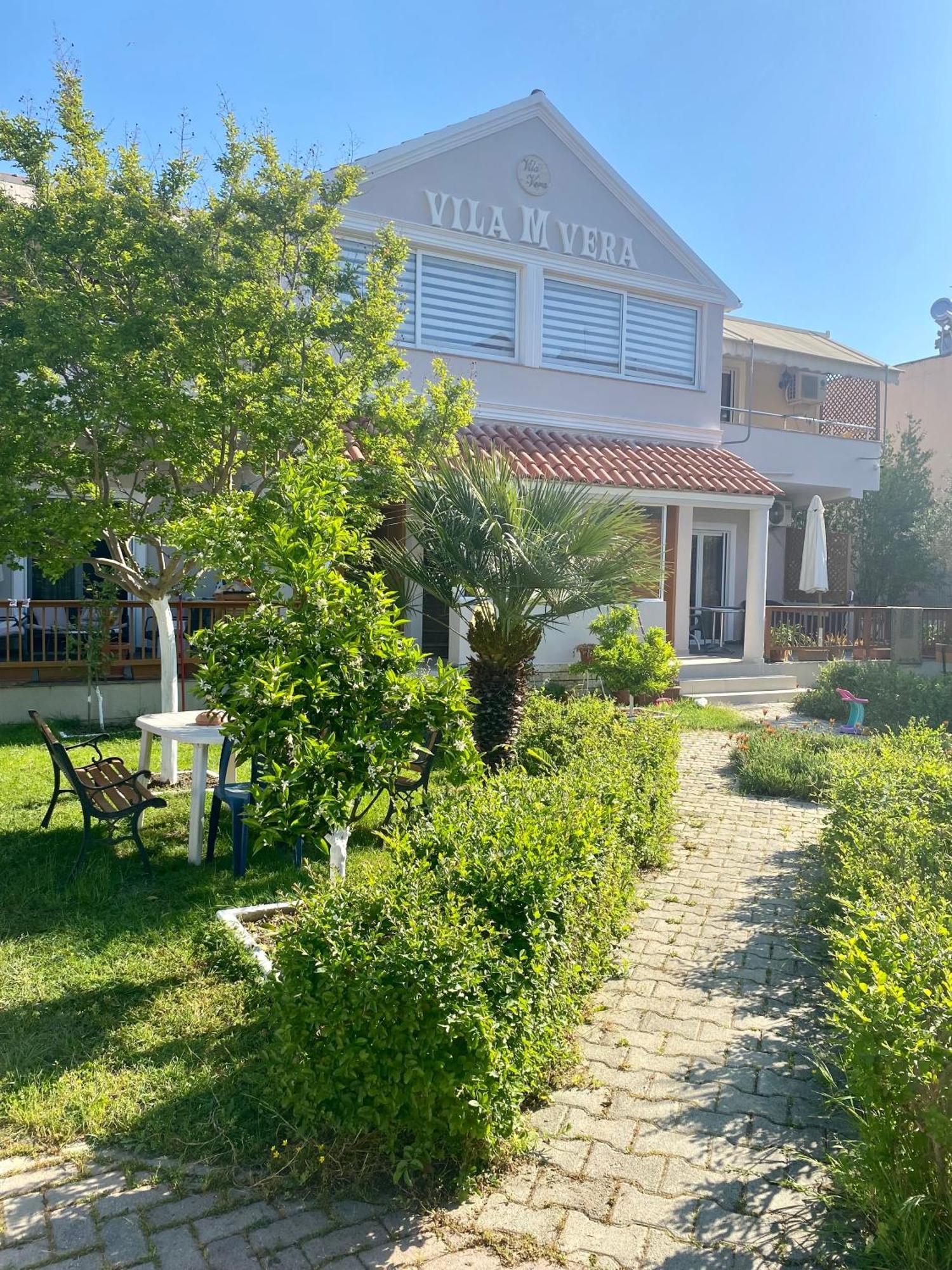 Vila M Vera Durrës Exterior foto