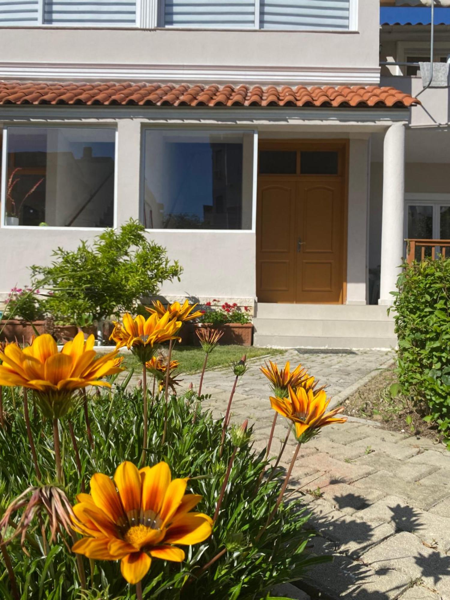 Vila M Vera Durrës Exterior foto