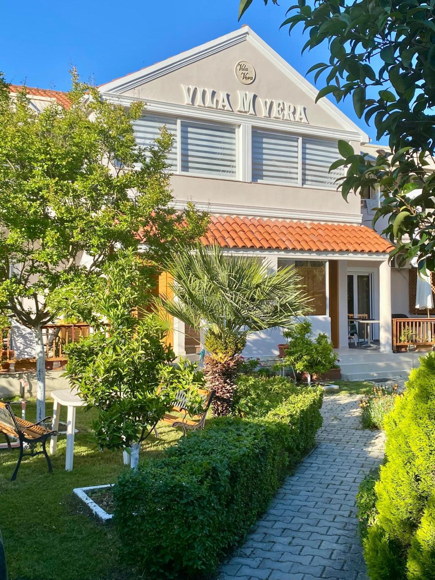 Vila M Vera Durrës Exterior foto